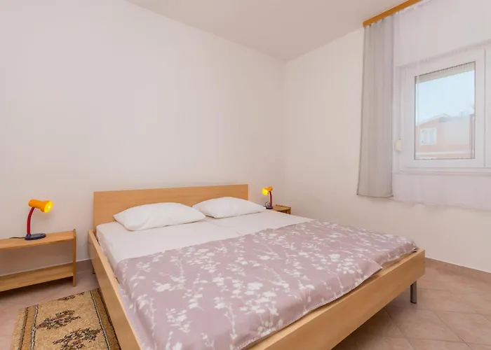 Cozy In Διαμέρισμα Sveti Filip i Jakov